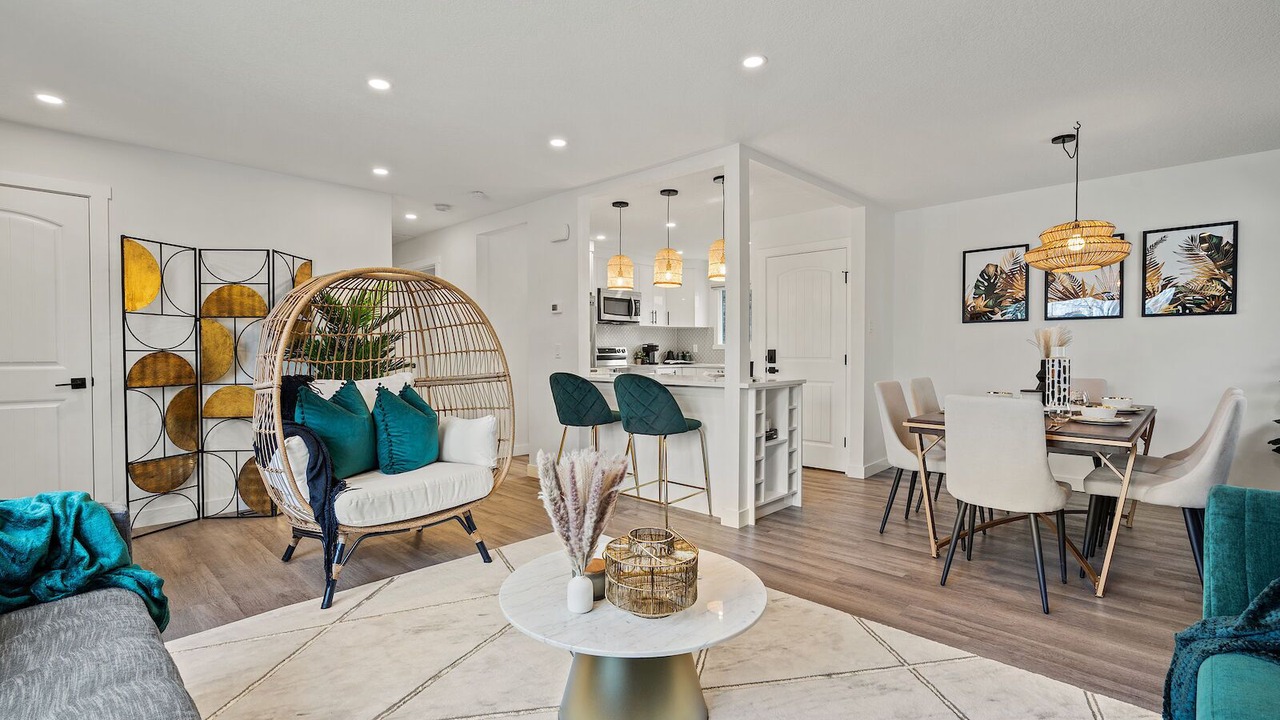 Photo of Livingroom in Southeast Calgary