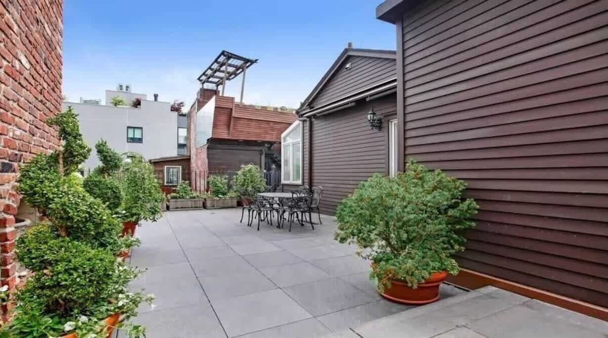 Photo of Outdoor in Greenwich Village