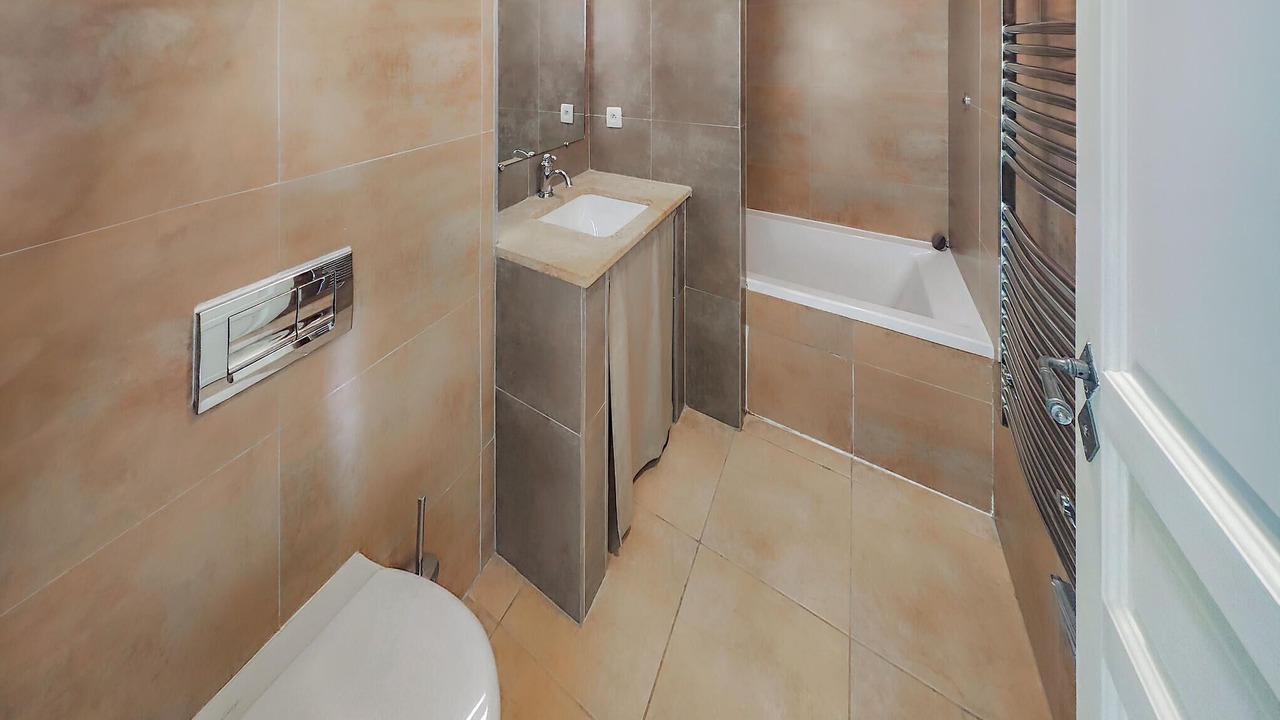Photo of Bathroom in Saint-Laurent-de-la-Cabrerisse