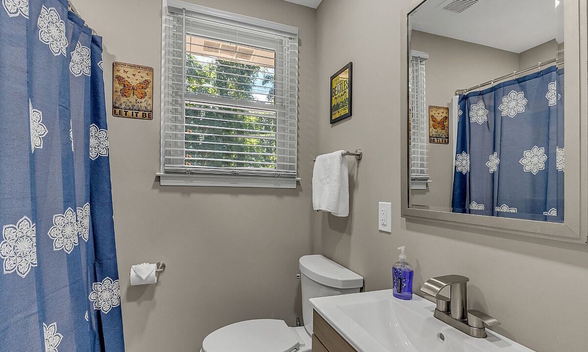 Photo of Bathroom in Donelson Hills