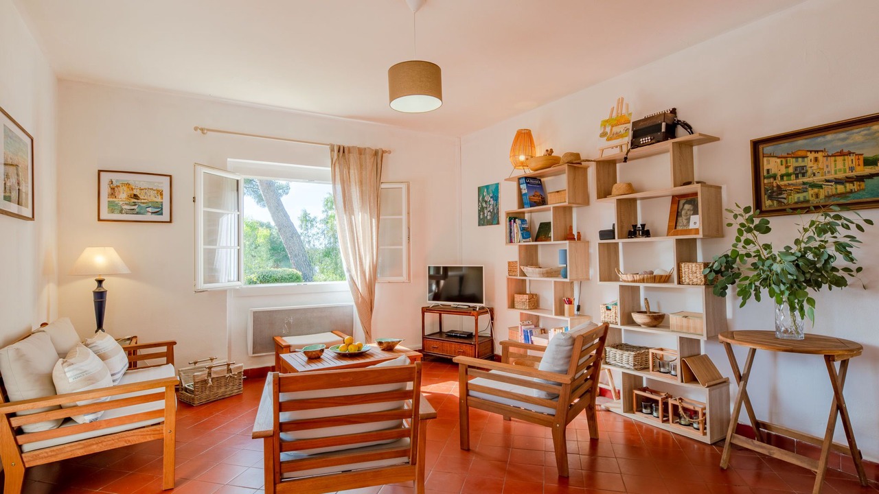 Photo of Livingroom in Plage de la Garonnette