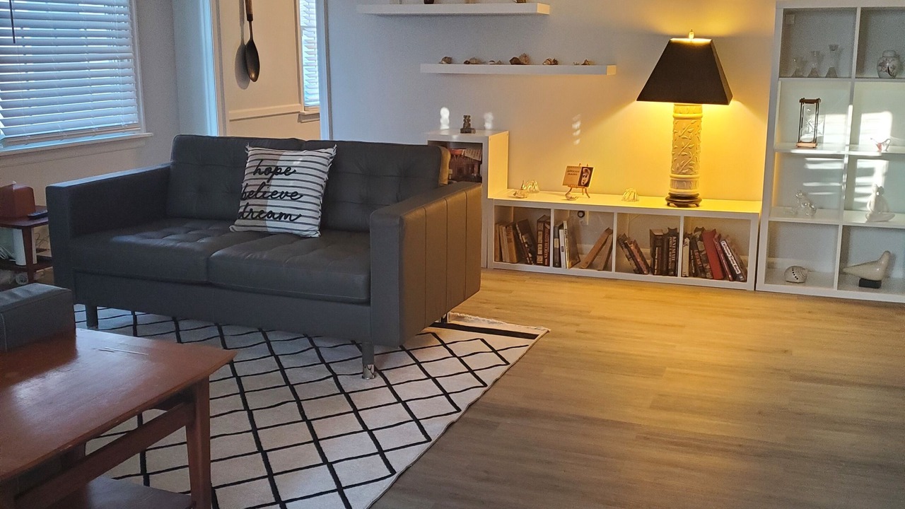 Photo of Livingroom in Detroit
