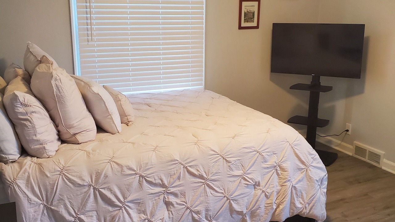 Photo of Bedroom in Detroit