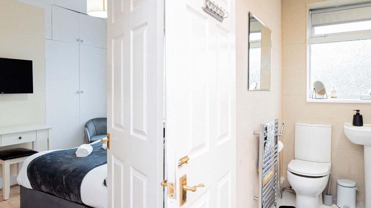 Photo of Bedroom in Marston Green