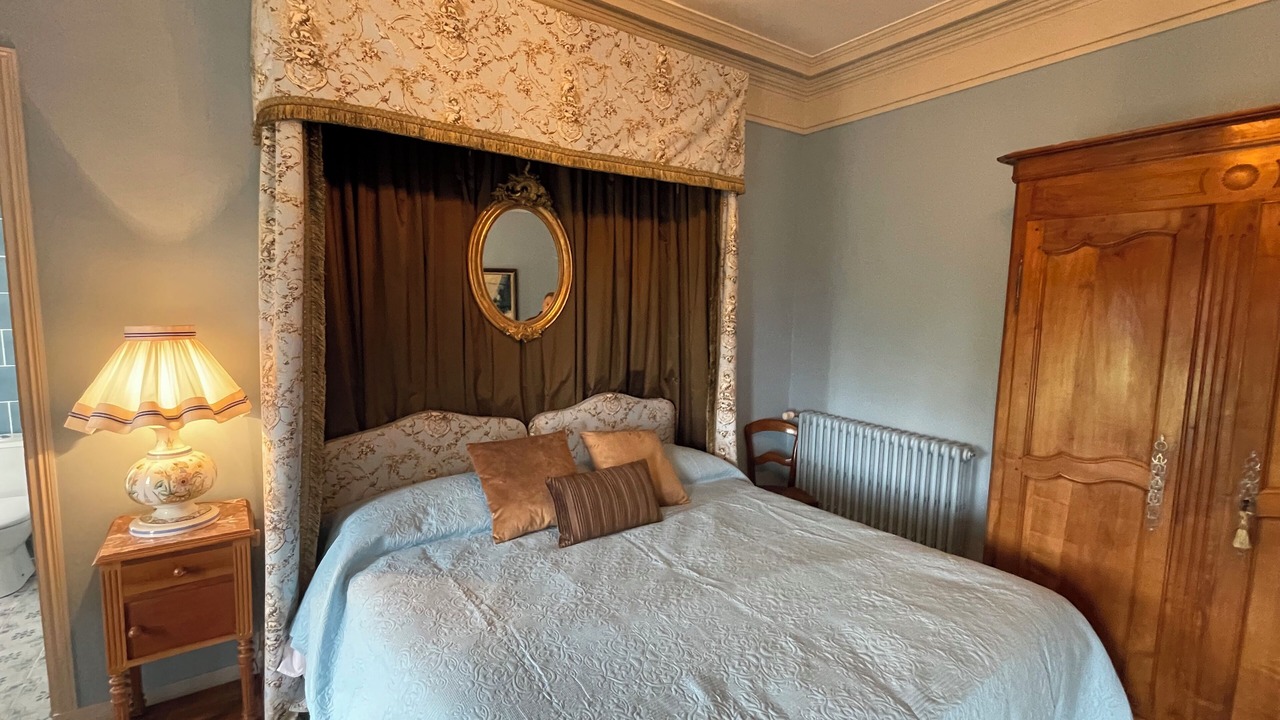 Photo of Bedroom in Urou-et-Crennes