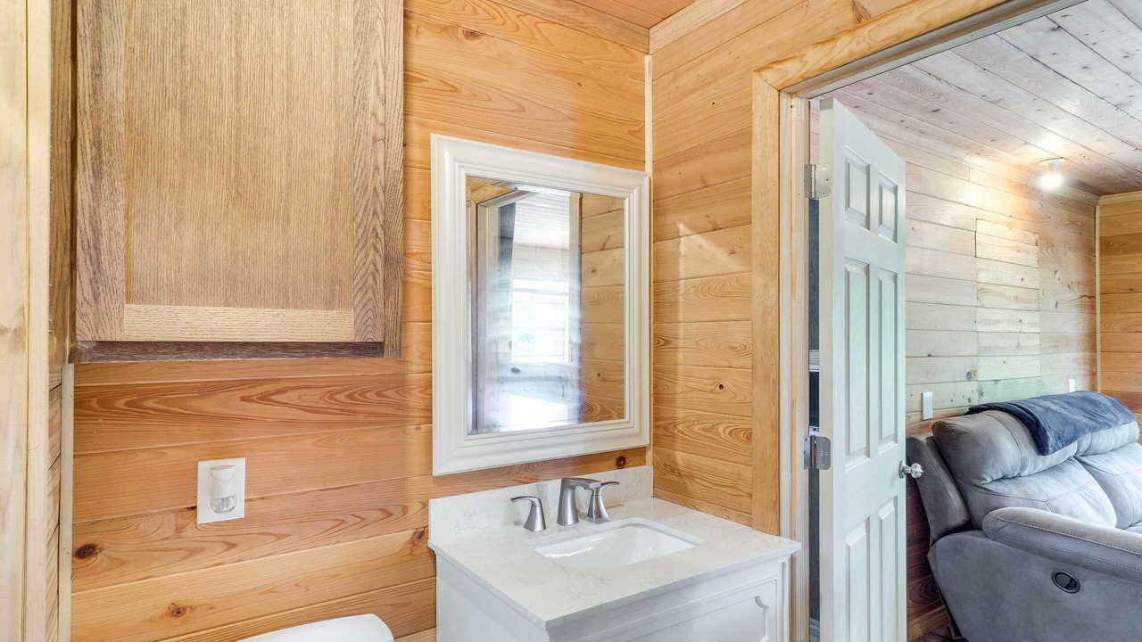 Photo of Bathroom in Hemphill