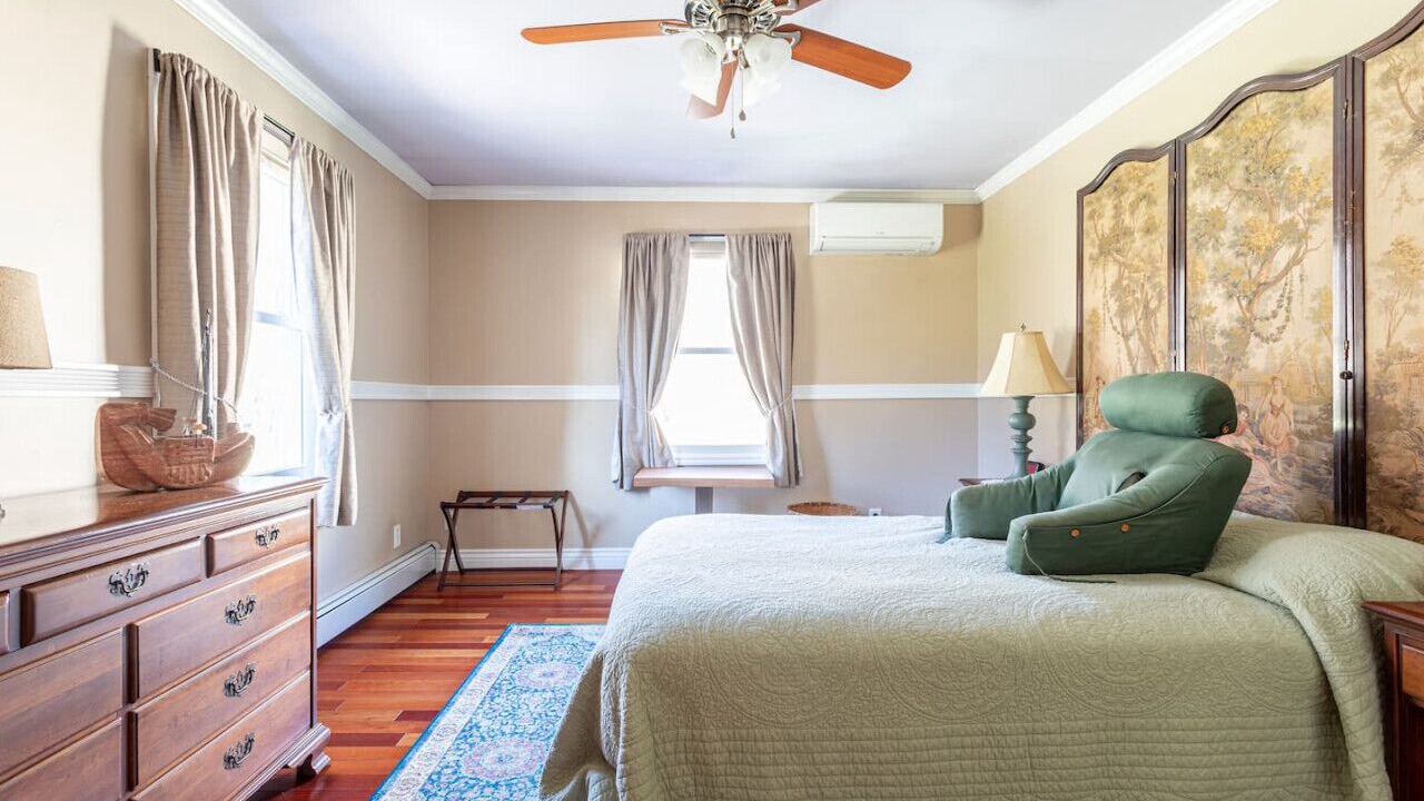 Photo of Bedroom in Campbell Hall