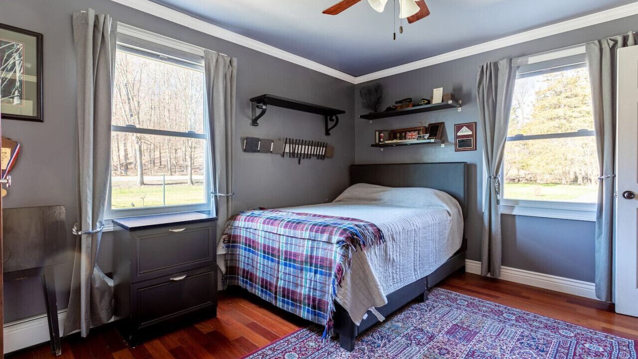 Photo of Bedroom in Campbell Hall