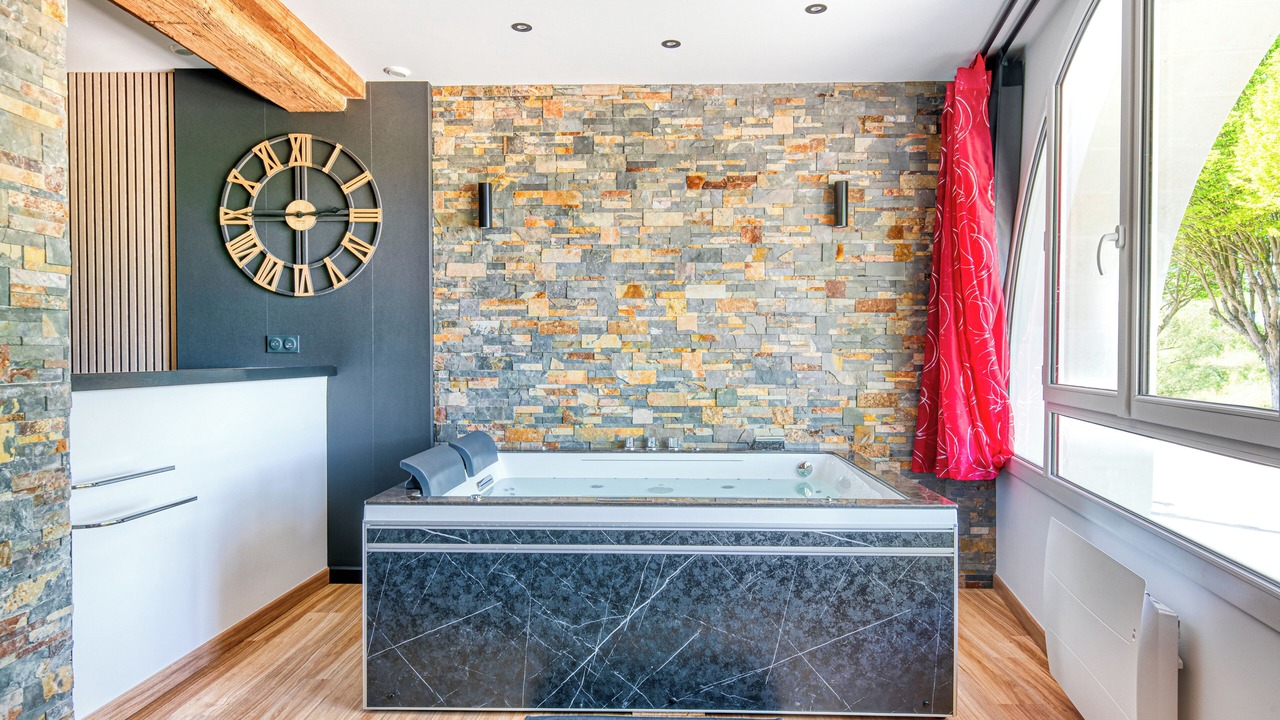 Photo of Bathroom in Rochefort-sur-Loire