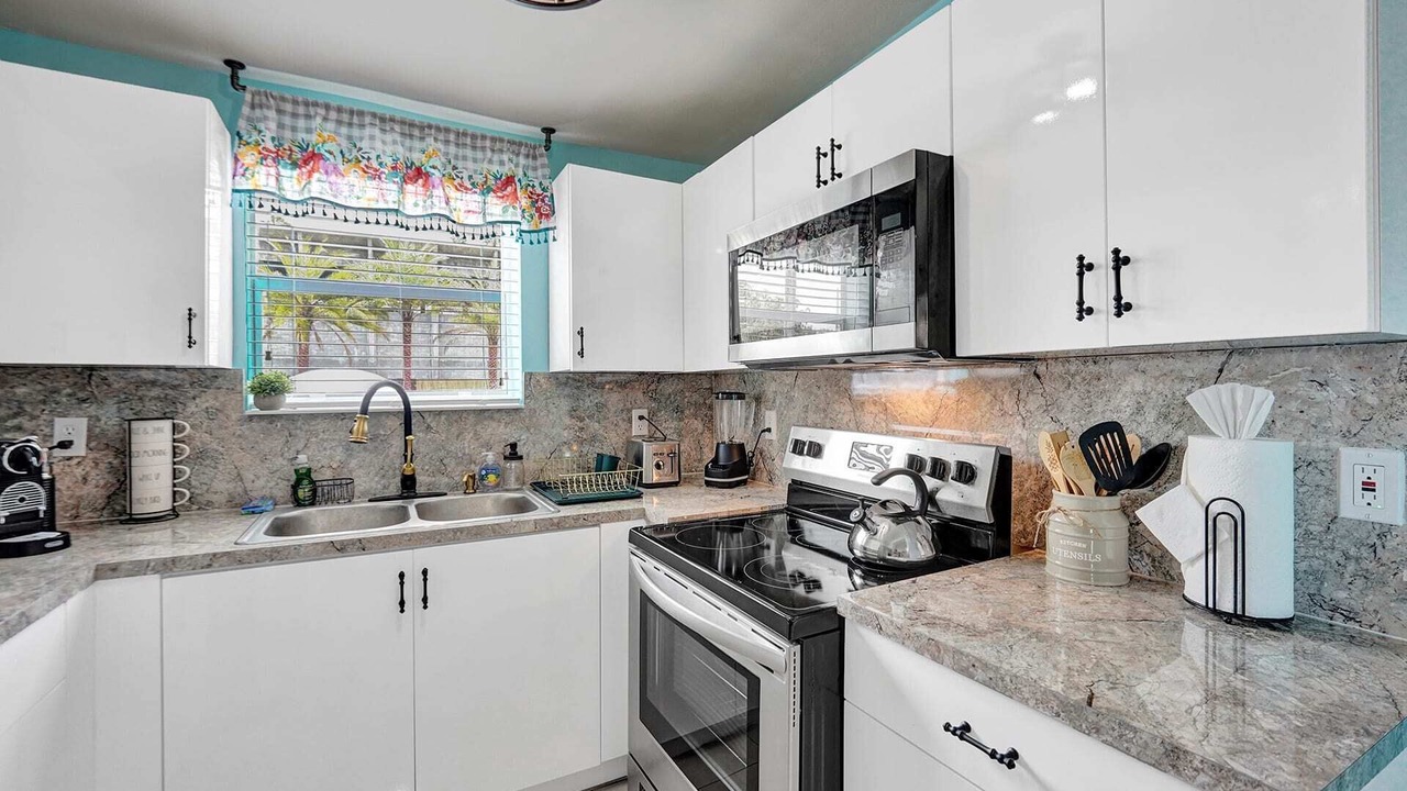 Photo of Kitchen in West Little River