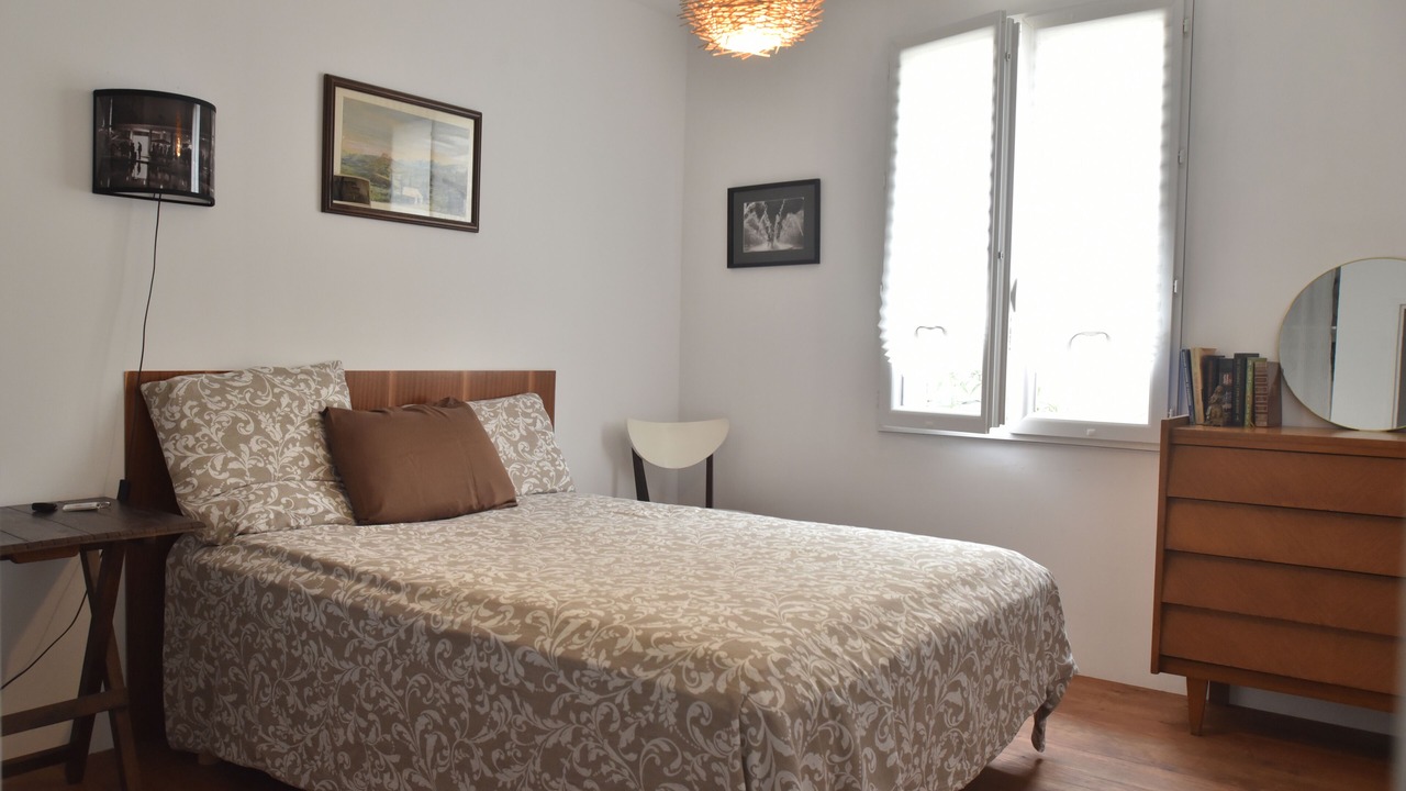 Photo of Bedroom in Lezignan-Corbieres
