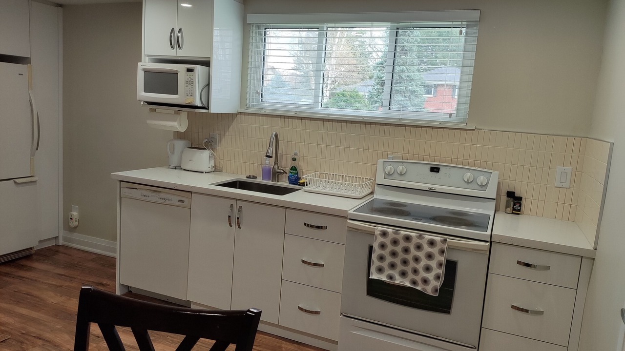 Photo of Kitchen in West Oakville