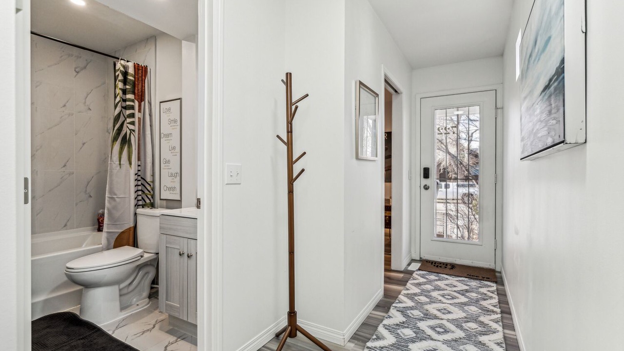 Photo of Bathroom in Hillhurst