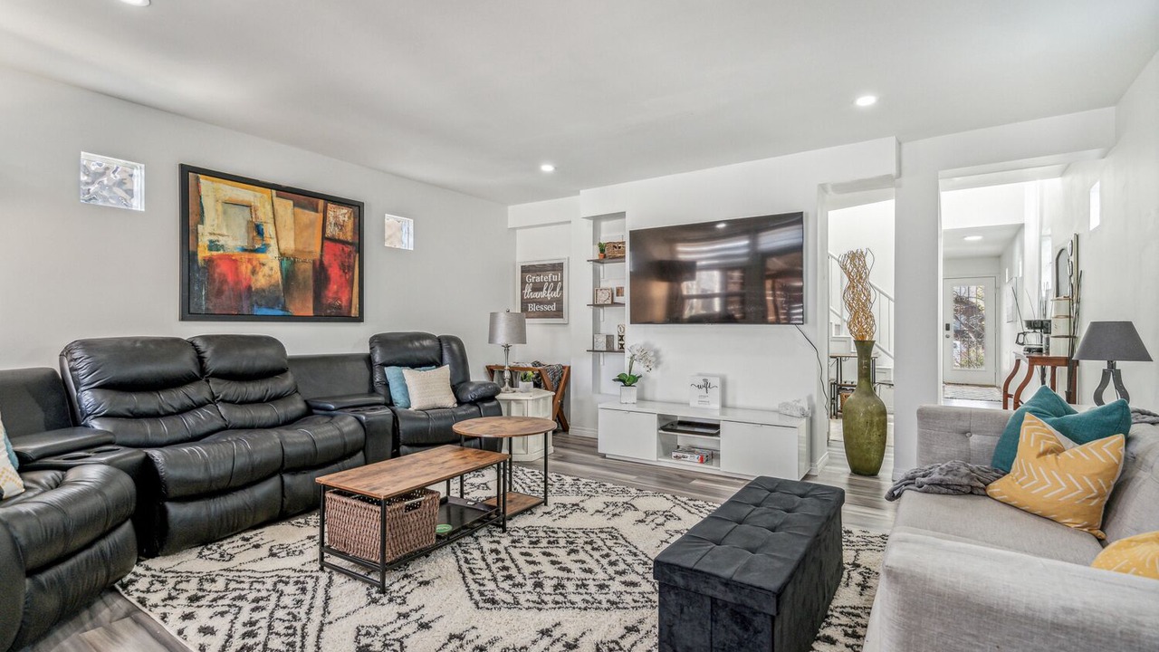 Photo of Livingroom in Hillhurst