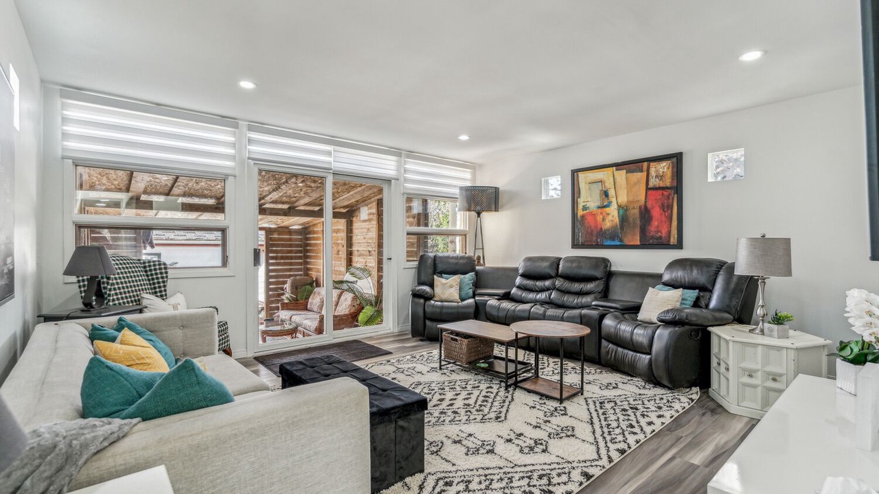 Photo of Livingroom in Hillhurst