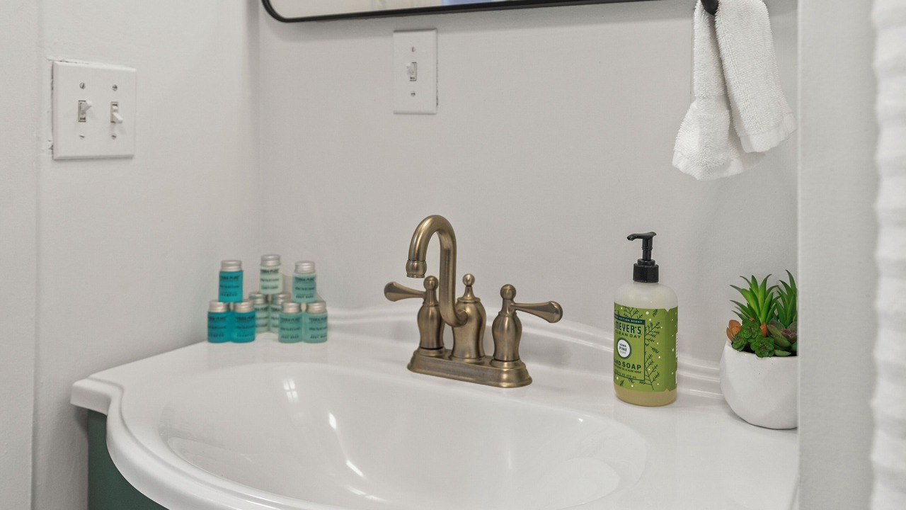 Photo of Bathroom in East Bayside