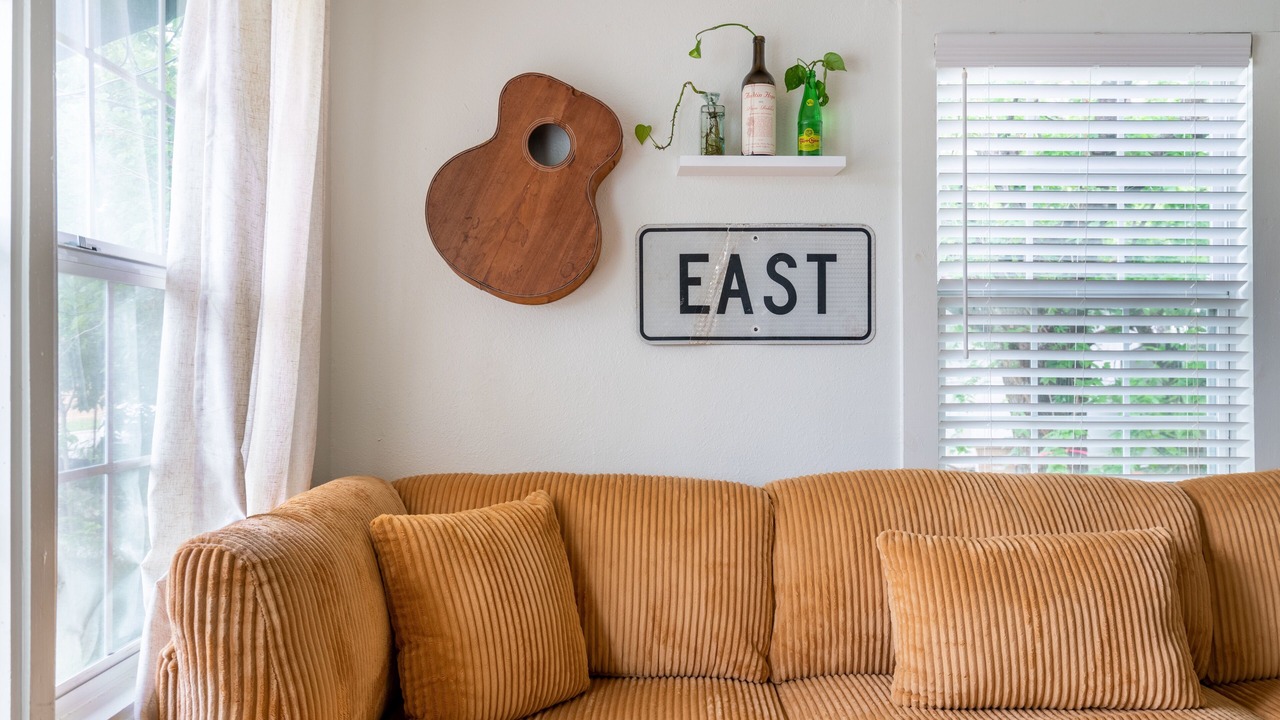 Photo of Livingroom in East MLK