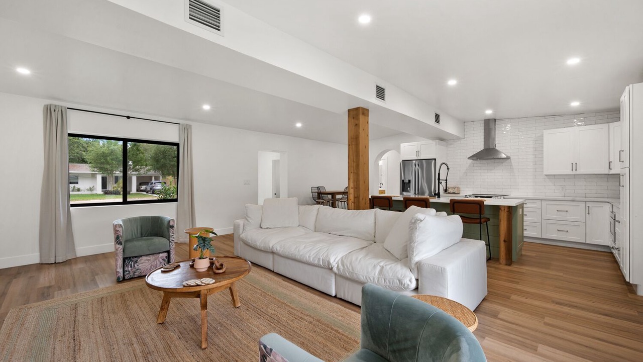 Photo of Livingroom in Shady Banks