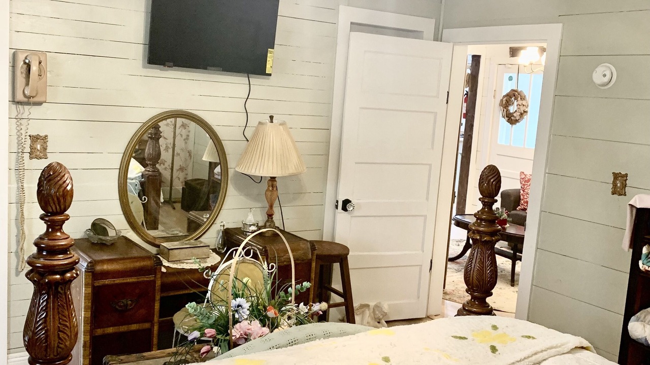 Photo of Bedroom in Pickens