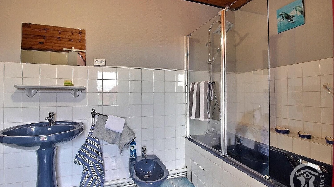 Photo of Bathroom in Ploumilliau