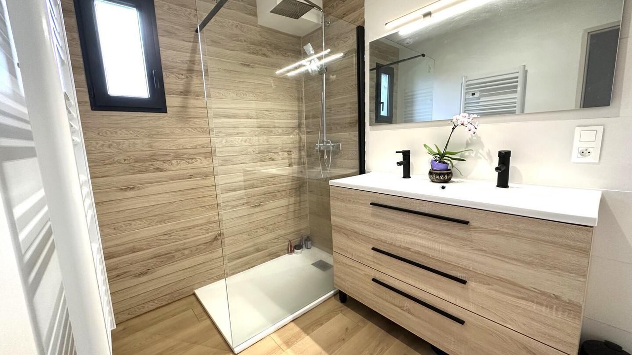 Photo of Bathroom in Lit-et-Mixe