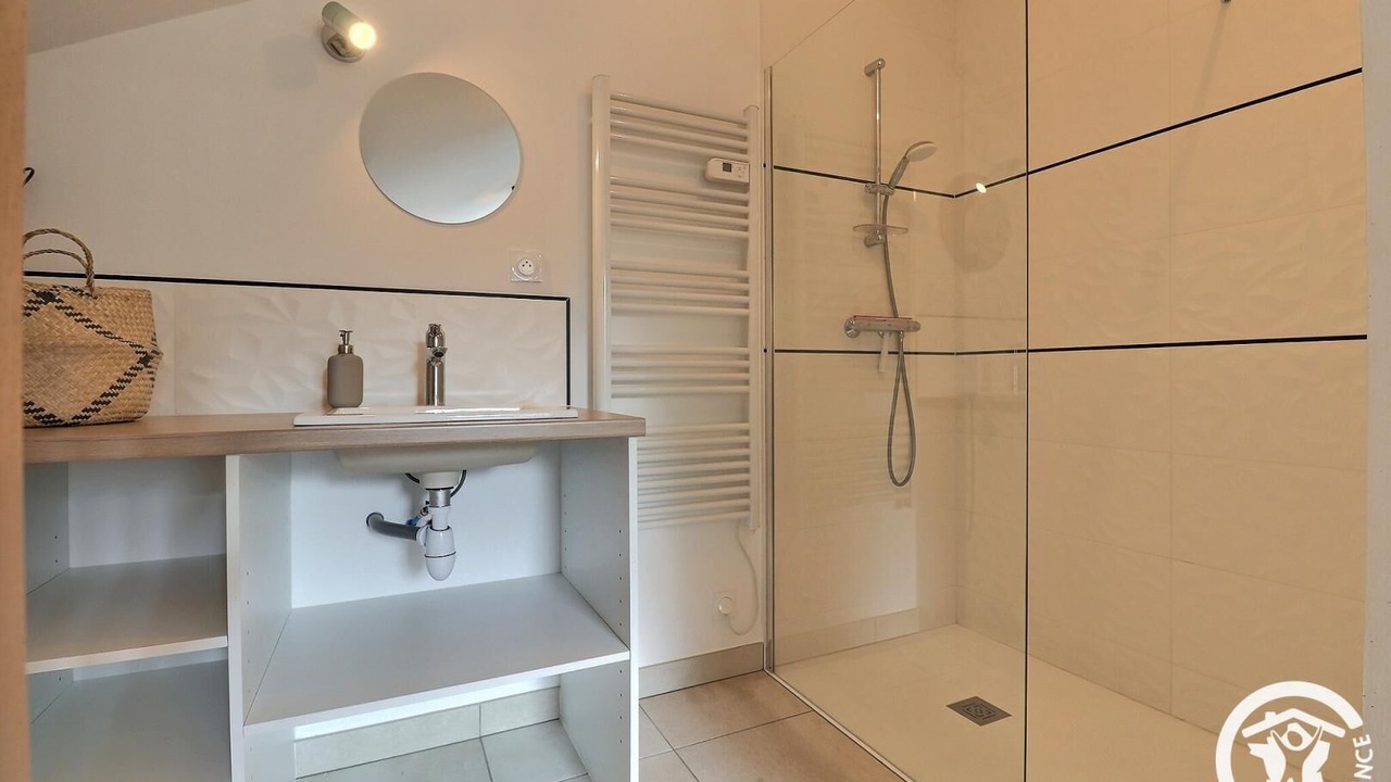 Photo of Bathroom in Paimpont