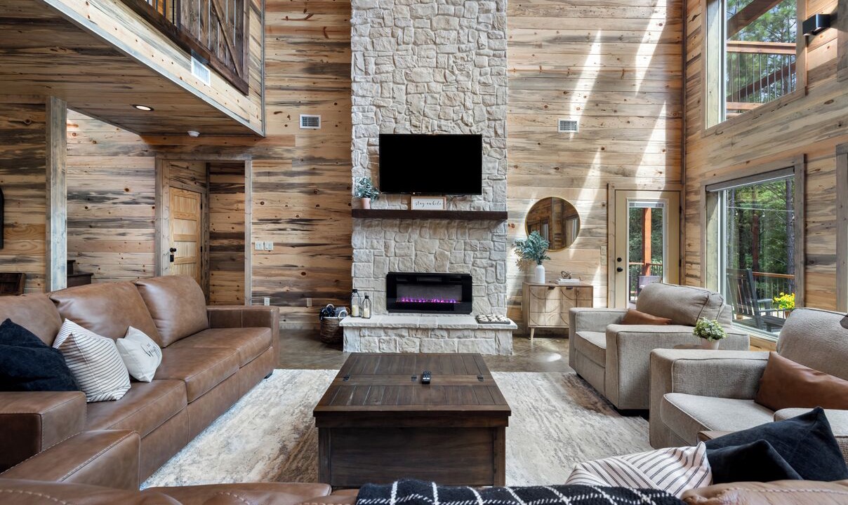 Photo of Livingroom in Hochatown