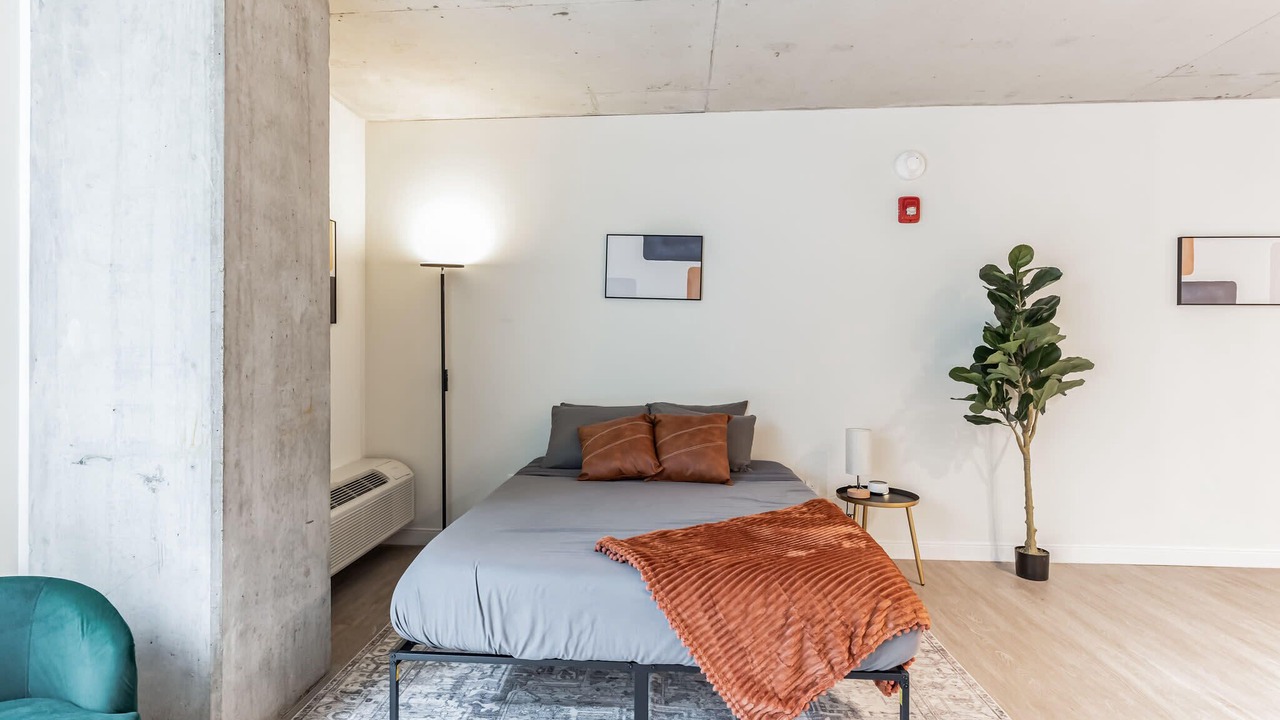 Photo of Bedroom in Gateway District