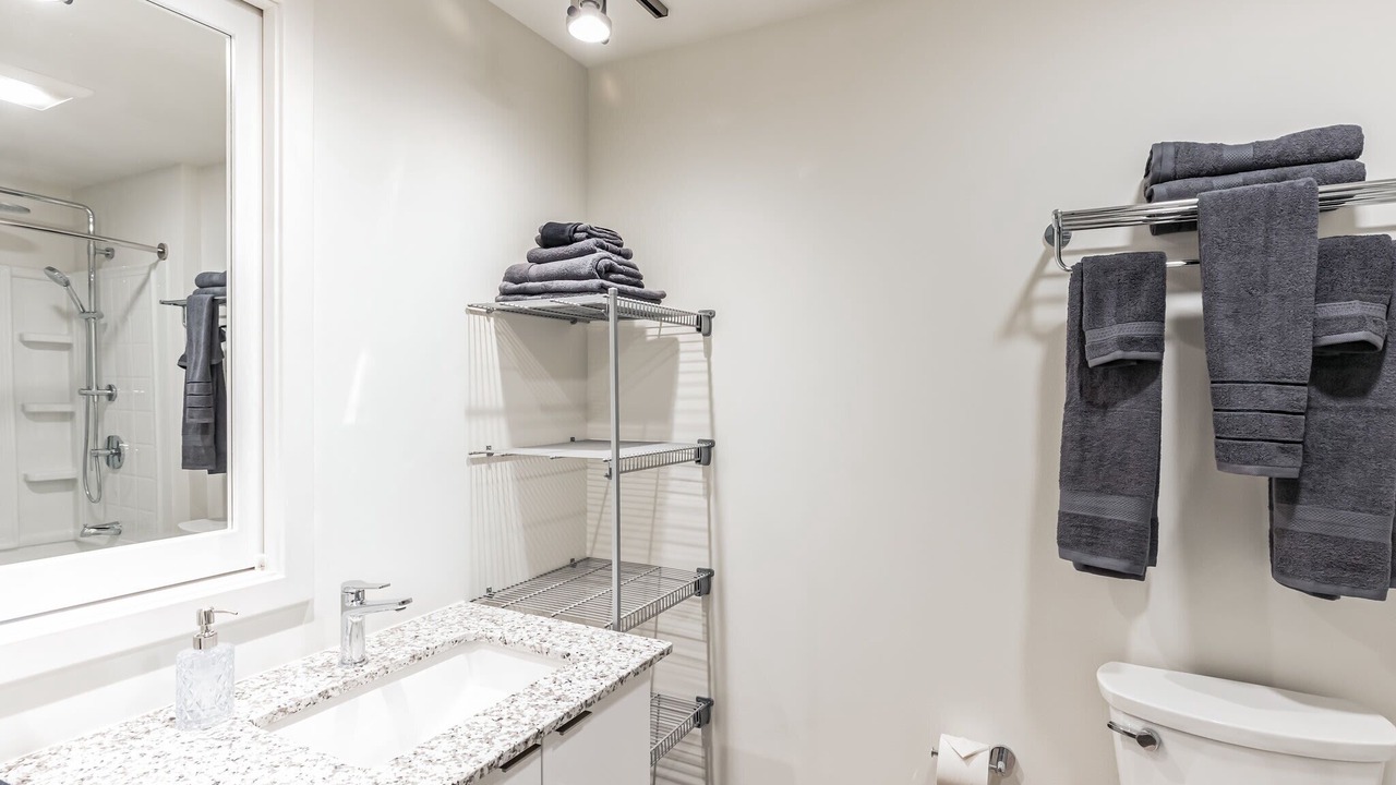 Photo of Bathroom in Gateway District