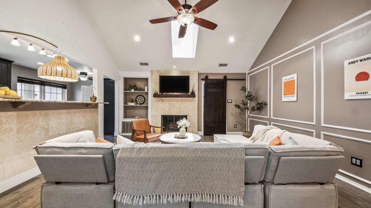 Photo of Livingroom in Lewisville