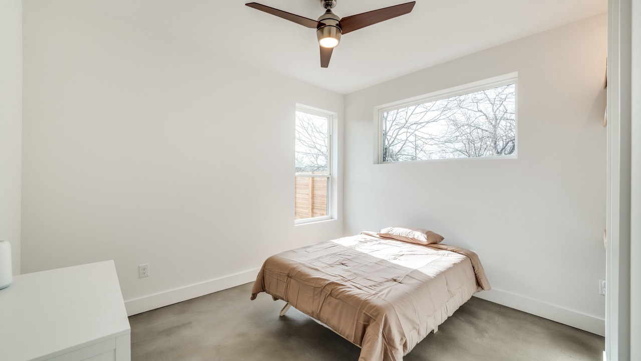 Photo of Bedroom in Georgian Acres