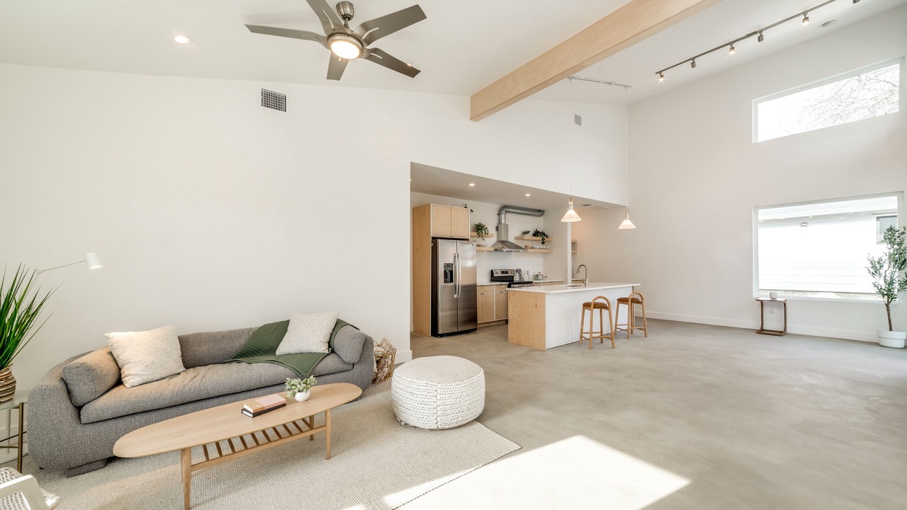 Photo of Livingroom in Georgian Acres
