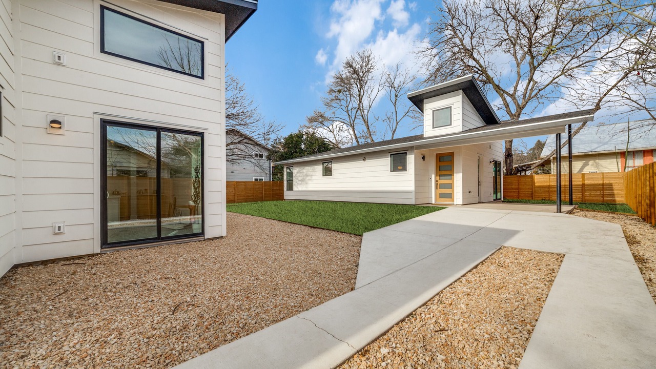 Photo of Outdoor in Georgian Acres