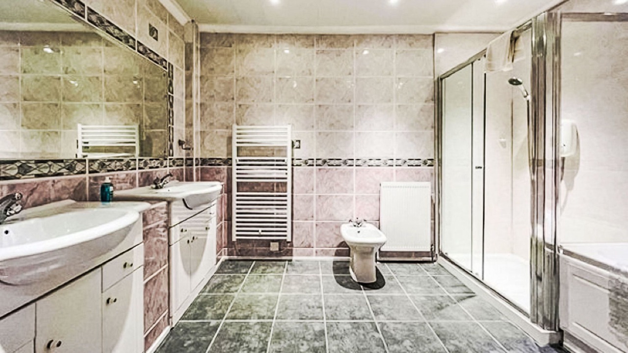 Photo of Bathroom in South Laggan