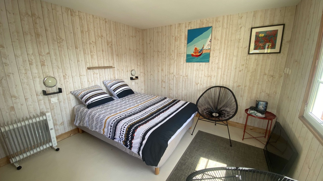 Photo of Bedroom in Ouistreham