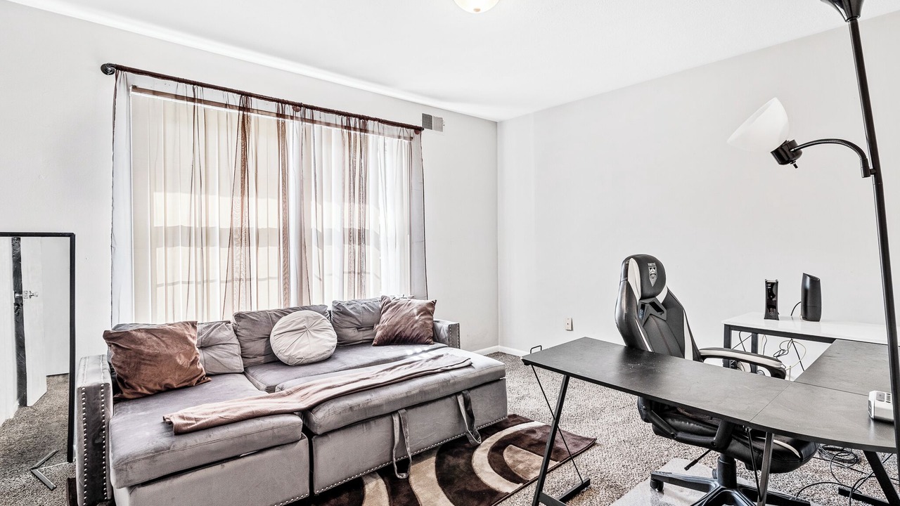 Photo of Livingroom in Bridgeport