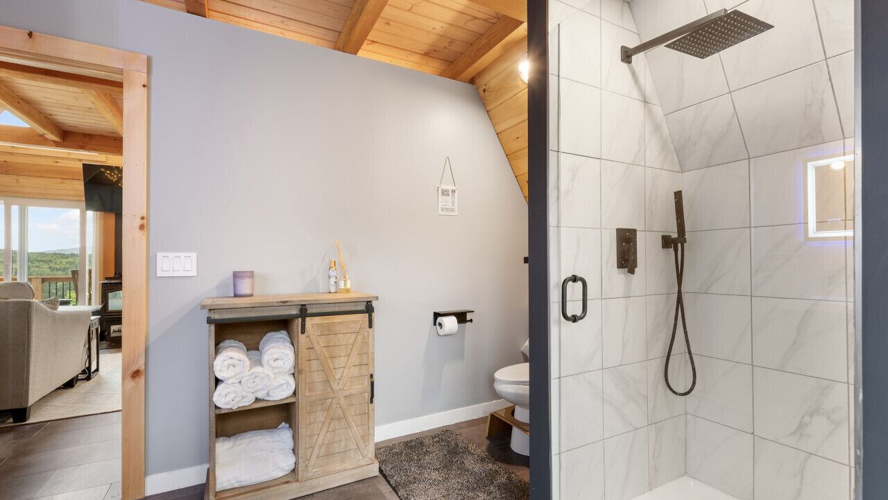 Photo of Bathroom in Pittsburg