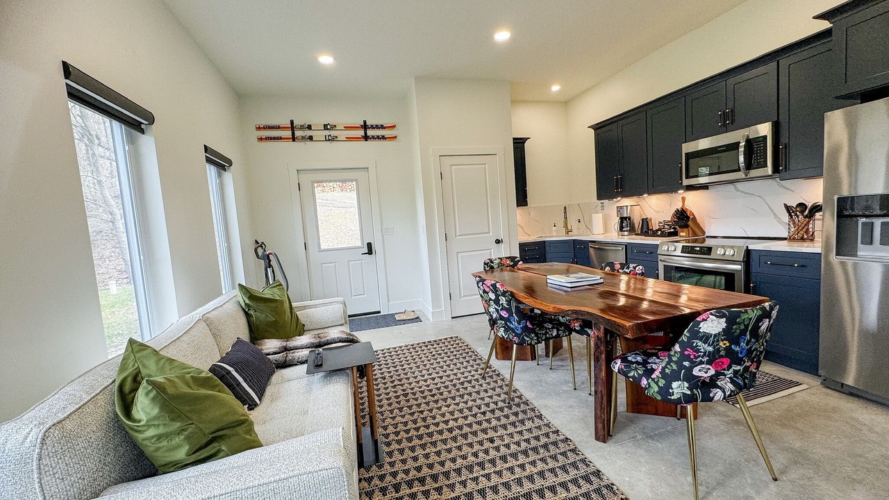 Photo of Livingroom in Little Valley