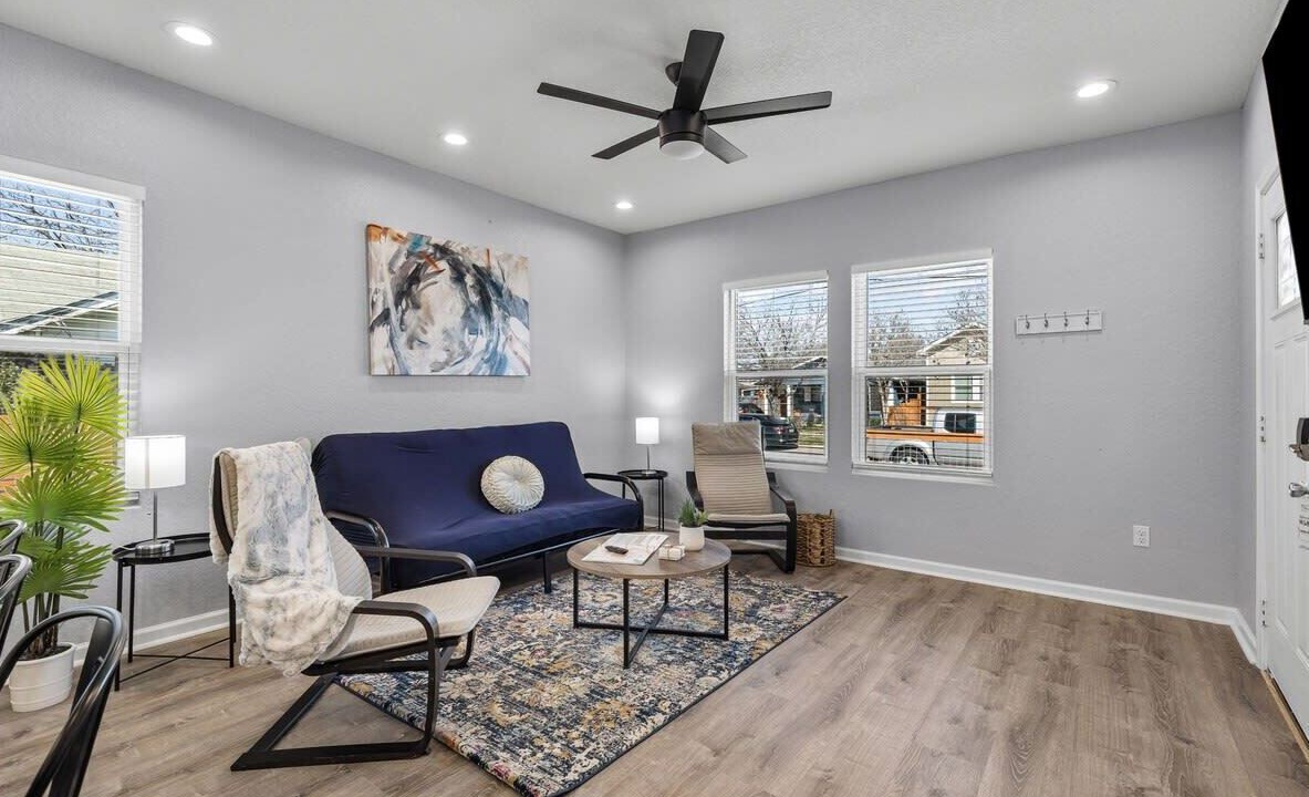 Photo of Livingroom in Denver Heights