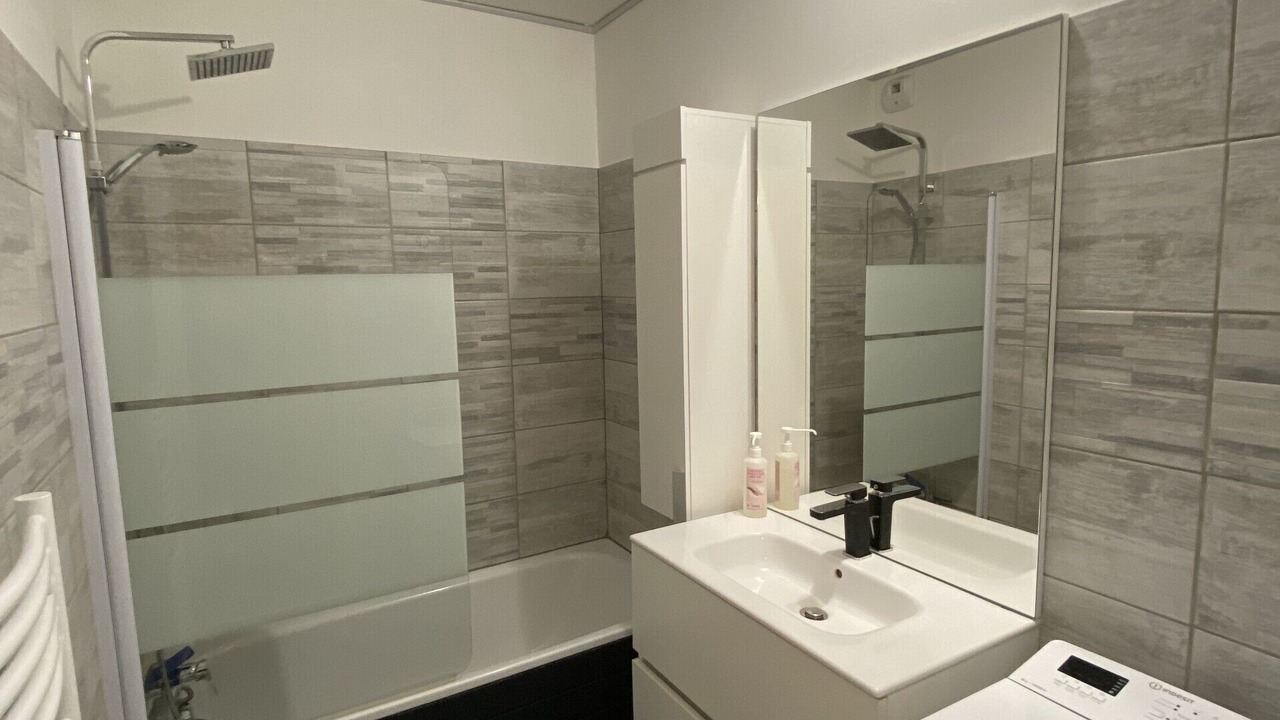 Photo of Bathroom in Saint-Jorioz