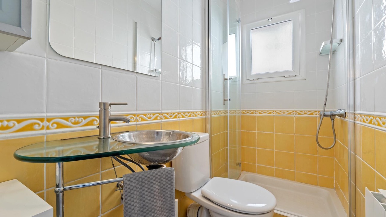 Photo of Bathroom in Cubelles