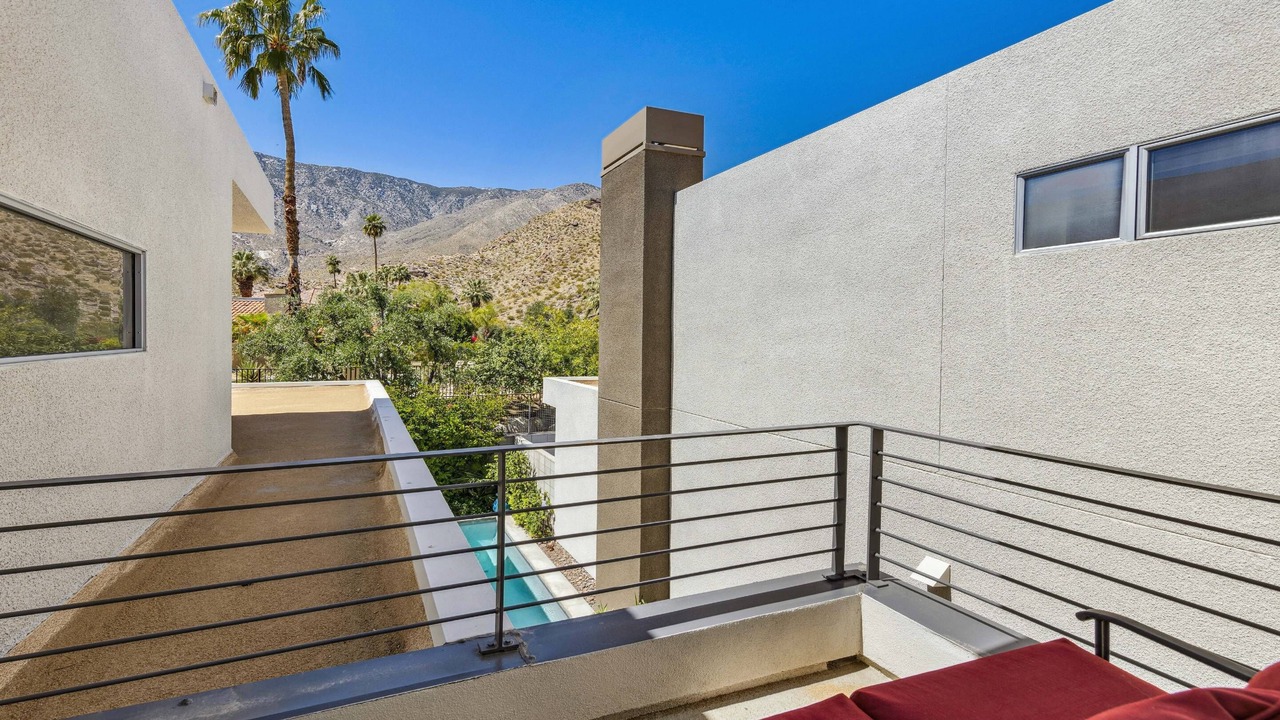 Photo of Patio Balcony in Canyon Corridor