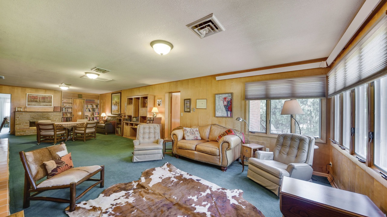 Photo of Livingroom in Chappell