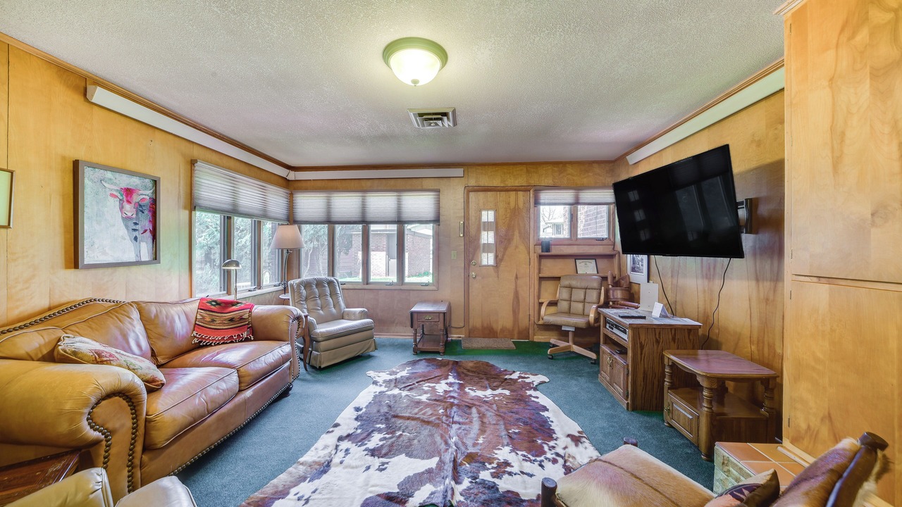Photo of Livingroom in Chappell