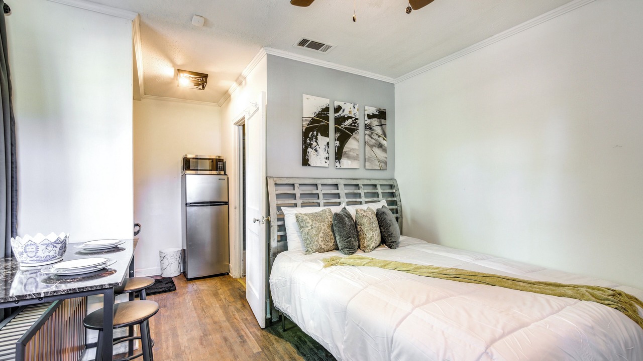 Photo of Bedroom in Clarksdale