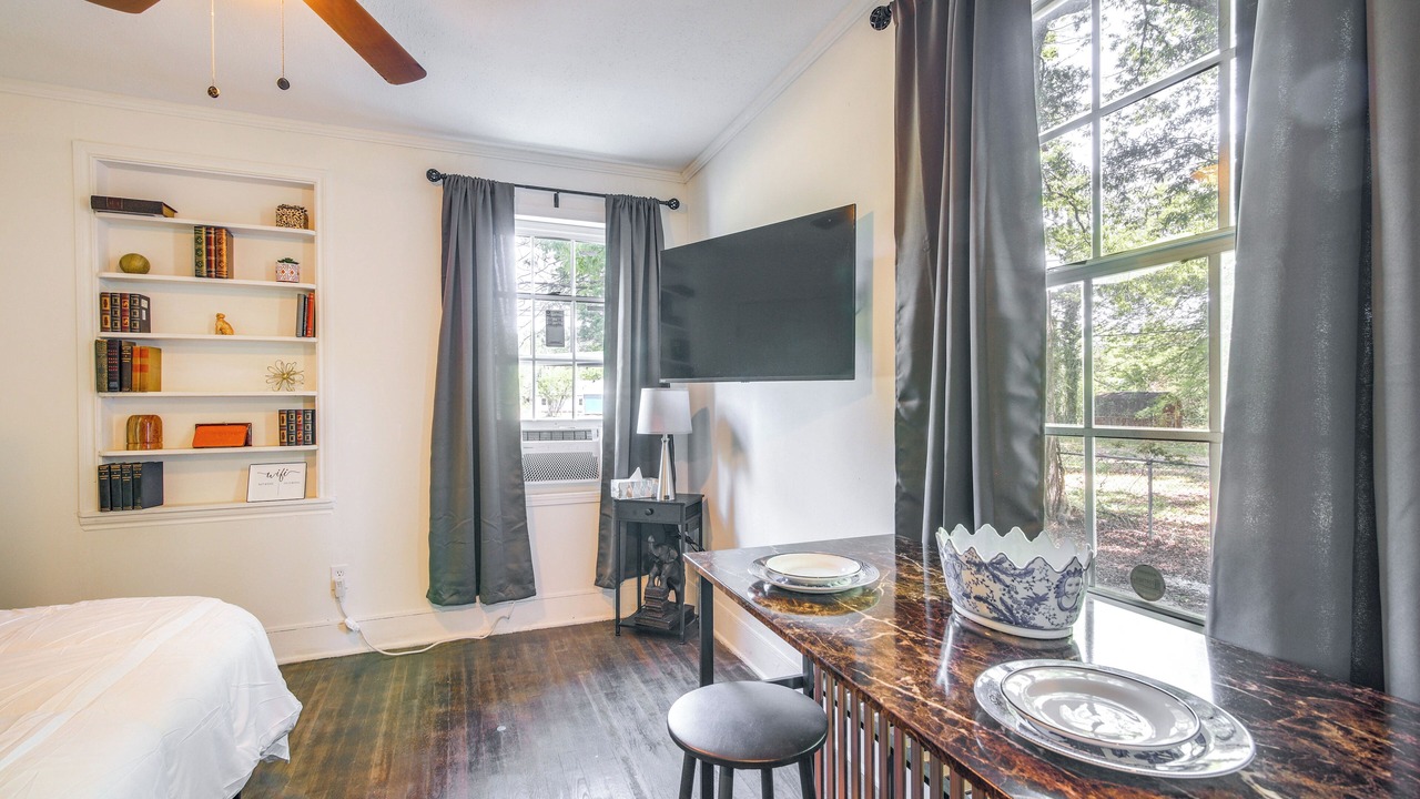 Photo of Bedroom in Clarksdale