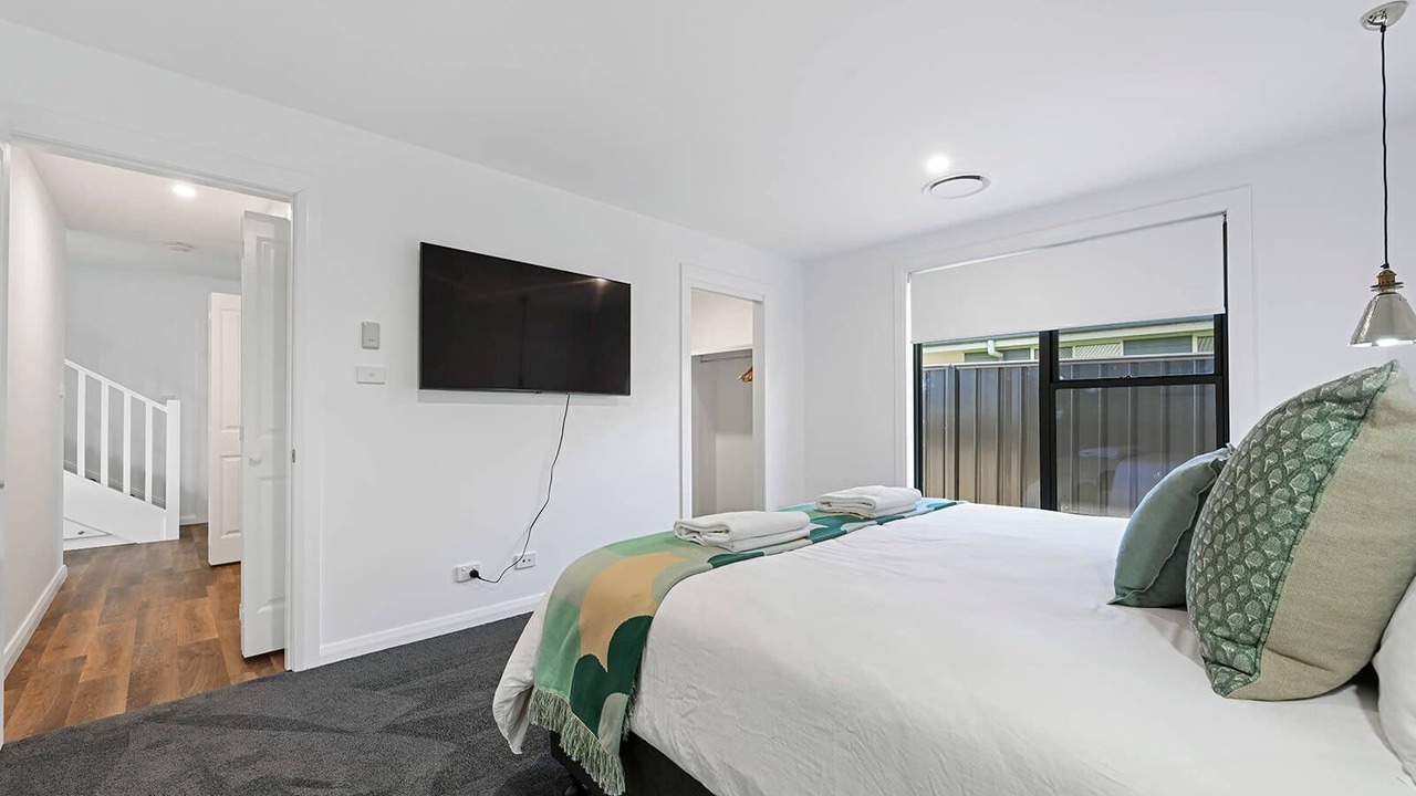 Photo of Others in Orange East