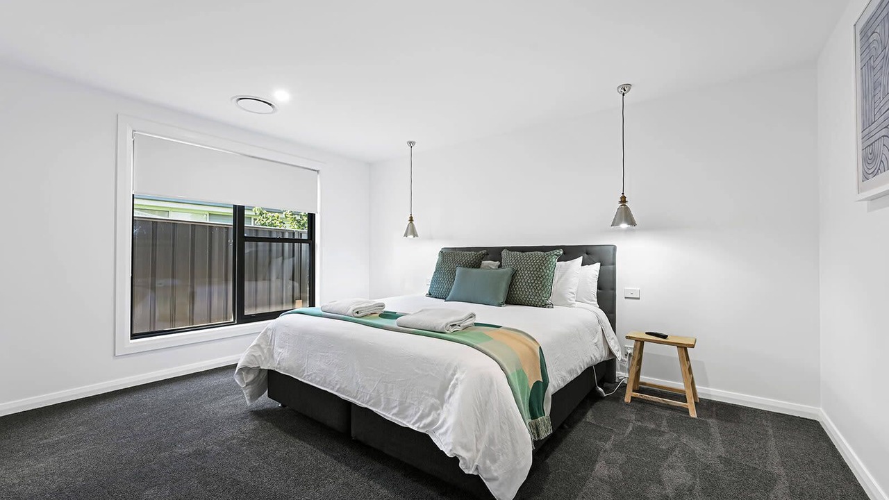 Photo of Others in Orange East