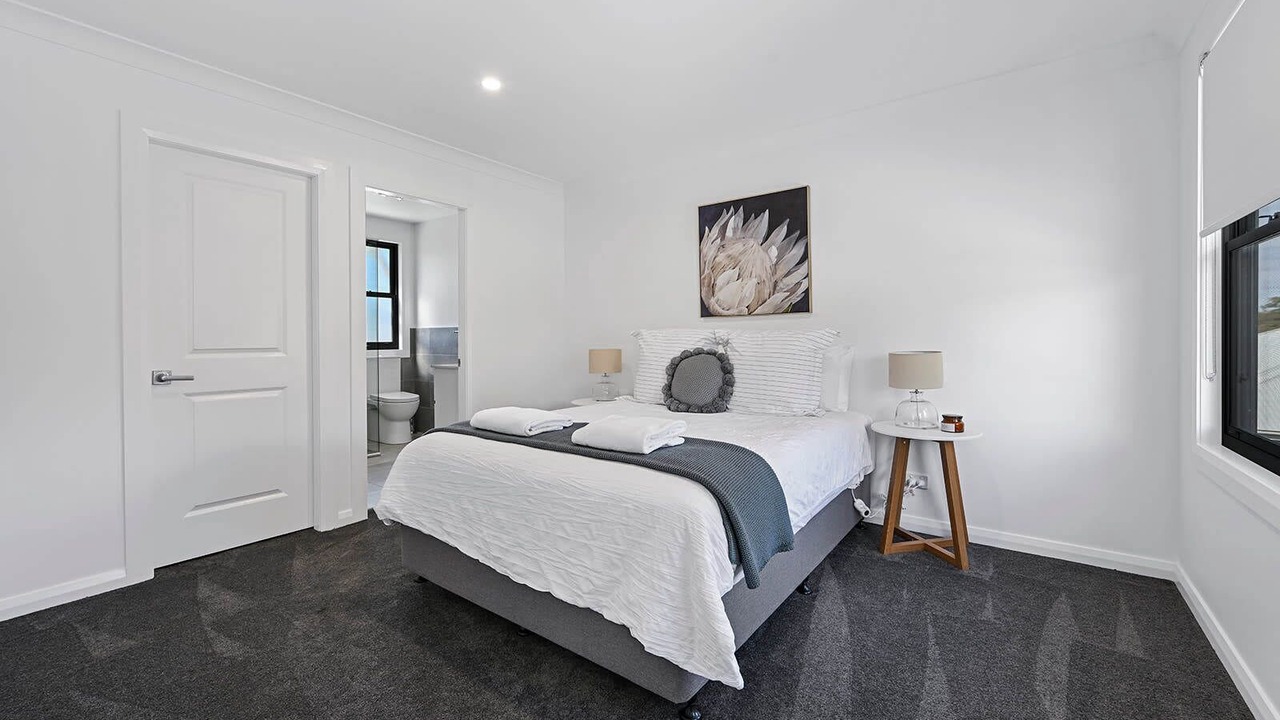 Photo of Others in Orange East