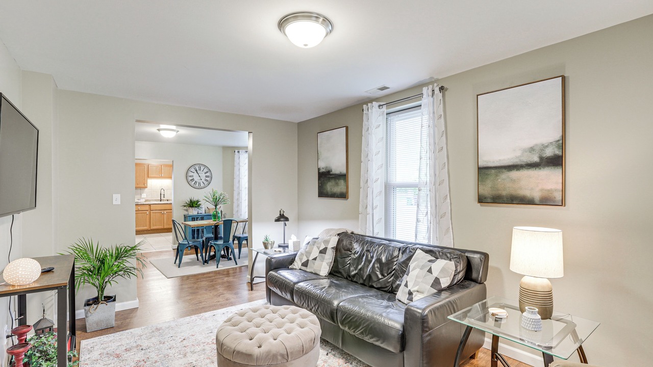 Photo of Bedroom in Pacific